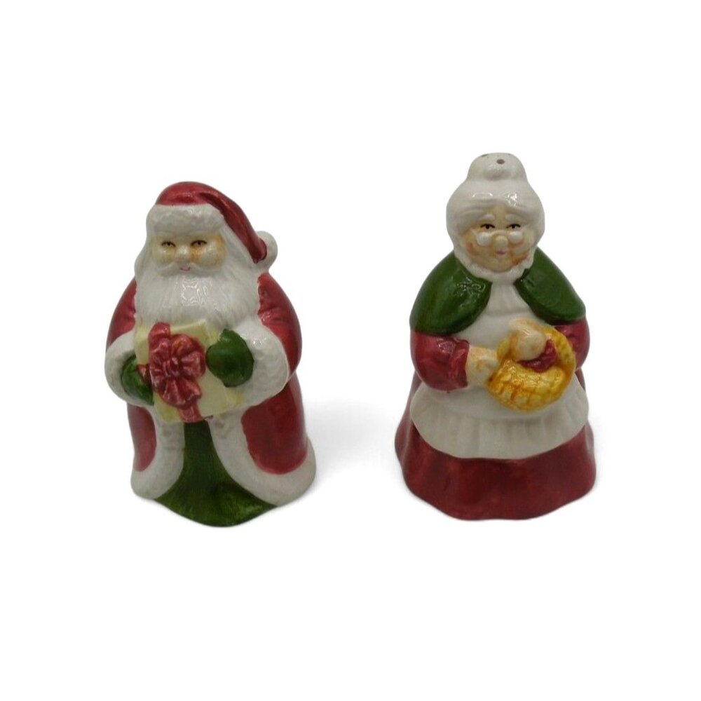 Santa & Mrs Claus Ceramic Salt Pepper Shakers Avon 90s Vintage